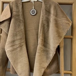 FabFitFun style sweater NWT